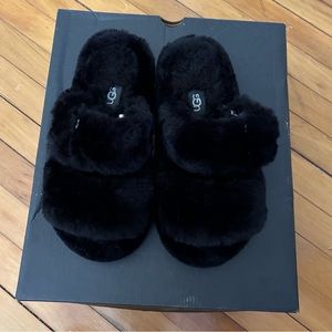 NEVER WORN UGG SLIPPERS🖤